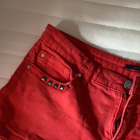 Red studded shorts - Picture 2 of 4